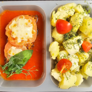 filet zapiekany z pomidorem